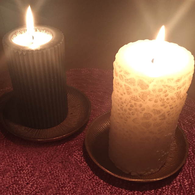 Ett stillsamt ljus som ger en känsla av lugn och ro.