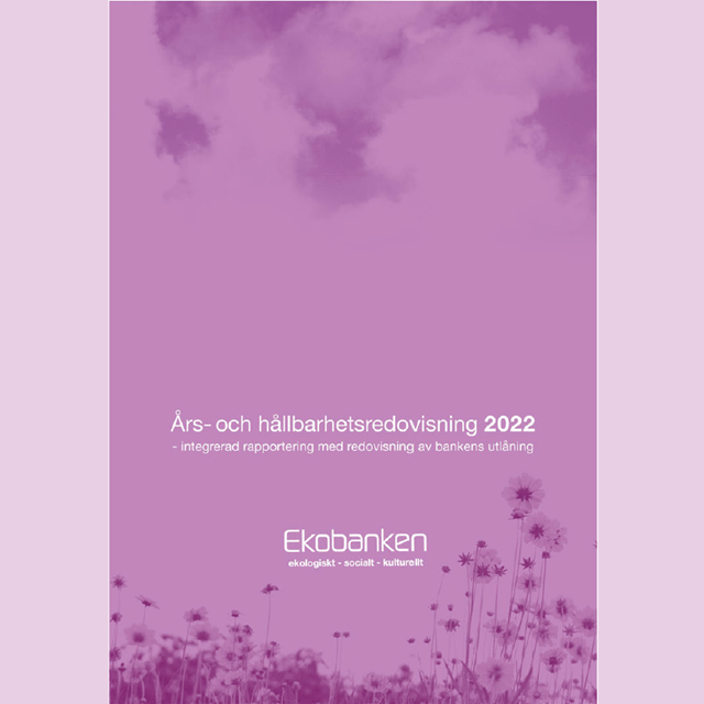 Årsredovisning 2022, lila framsida med blommor och moln